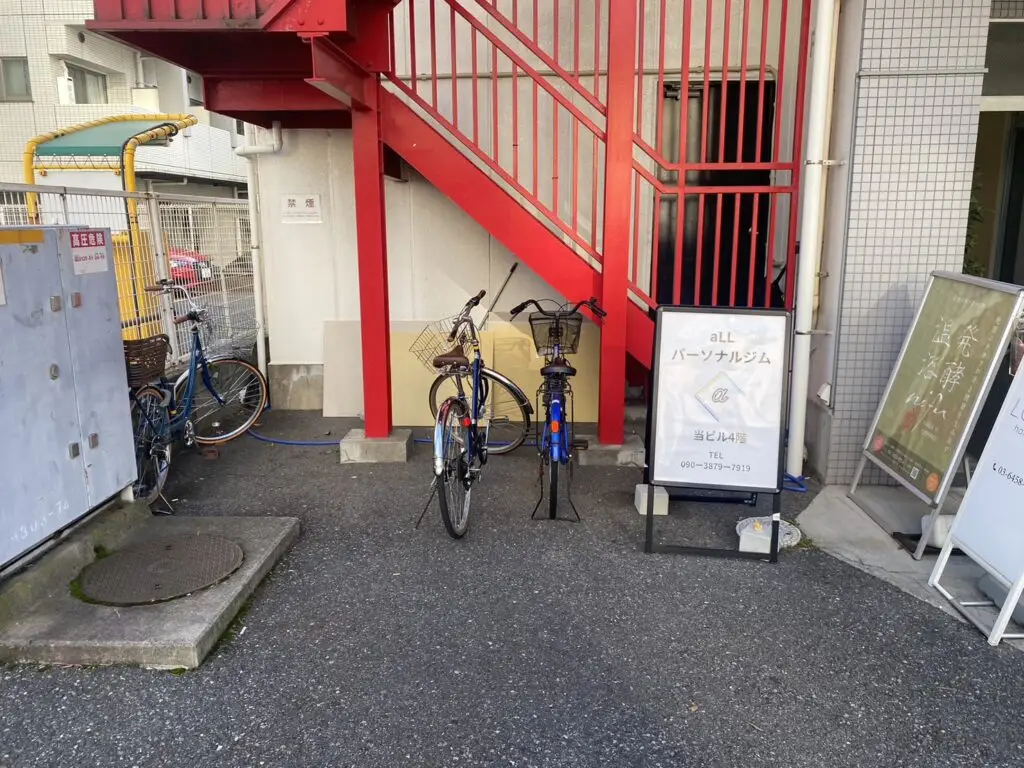 清澄白河駅から徒歩3分、駐輪場完備しています